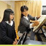 ③
